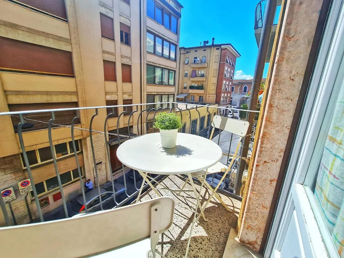 *** ゲストハウス Lc Rooms ピサ イタリア